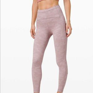 BRAND NEW WITH TAGS!! lululemon swift speed HR 28” size 6!